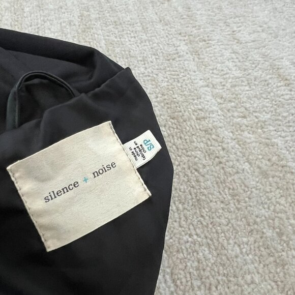 Urban Outfitters Silence & Noise Black Hoodie Jacket Coat S - Picture 2 of 10